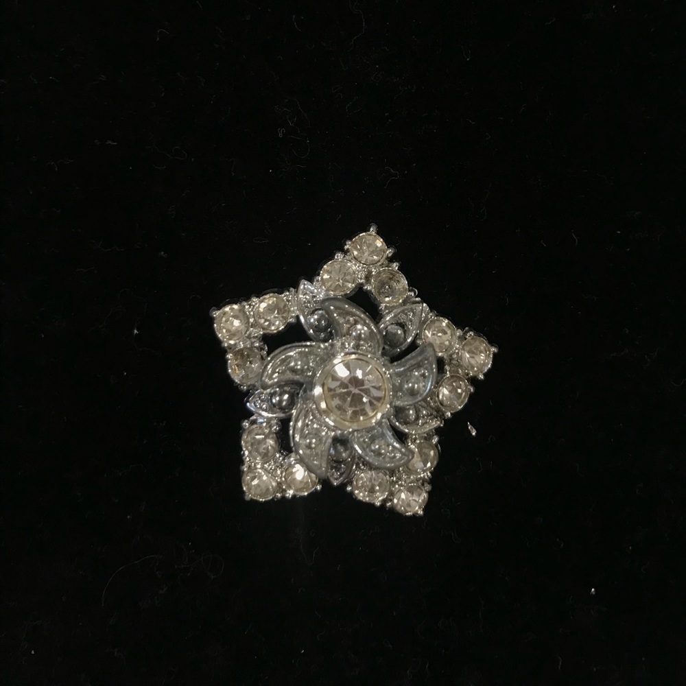 Vintage crystal pin